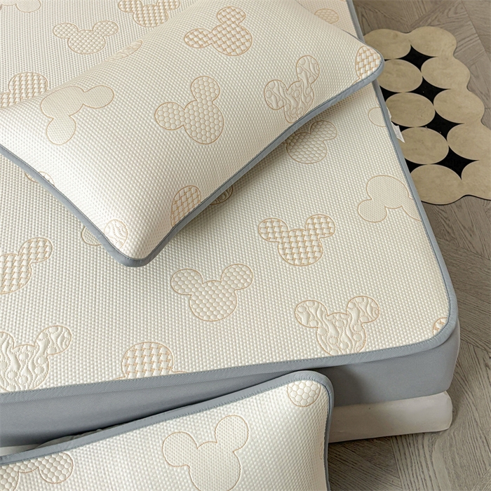 91家纺网 家纺一手货源 找家纺 （总）雯豆家纺 2025新款PE凉感提花冰丝床笠三件套全包中分子床罩床垫保护套