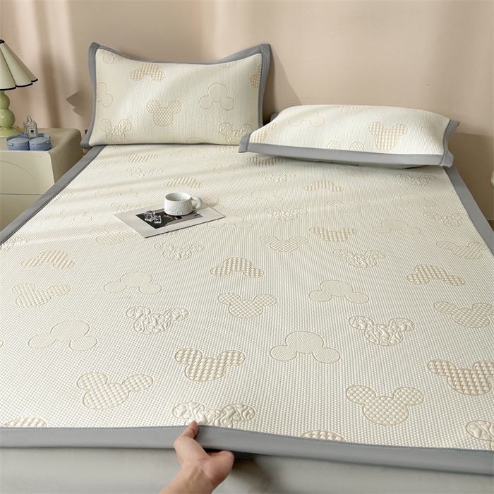 91家纺网 家纺一手货源 找家纺 （总）雯豆家纺 2025新款PE高分子凉感提花凉席三件套绑带款席子平铺席