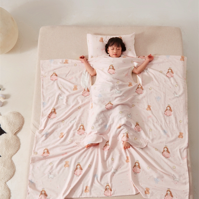 91家纺网 家纺一手货源 找家纺 艾佳宝贝 2025A类全棉纱布护肚防踢睡袋多功能盖毯宝宝夏被 甜甜小公主