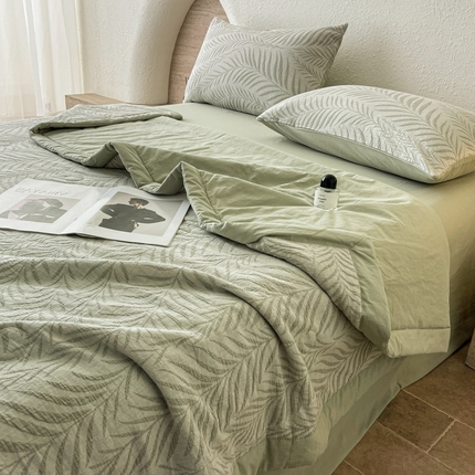 91家纺网 家纺一手货源 找家纺 寐眠 2025新款全棉三层纱提花夏被四件套 层林尽染