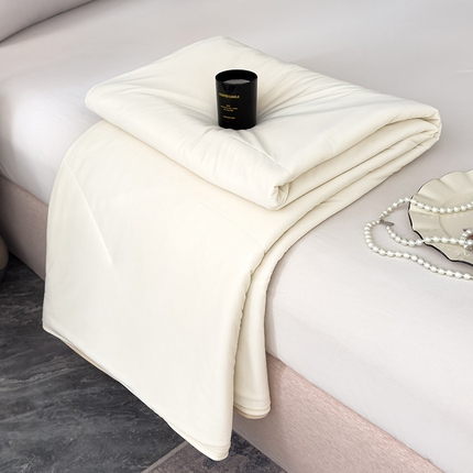 91家纺网 家纺一手货源 找家纺 （总）星巴k家纺 2025新款亚朵同款凉感丝夏被夏凉被空调被自在眠自然醒