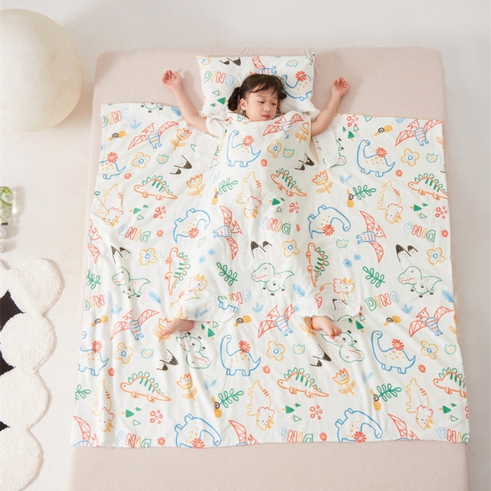 91家纺网 家纺一手货源 找家纺 艾佳宝贝 2025A类全棉纱布护肚防踢睡袋多功能盖毯宝宝夏被 好多恐龙