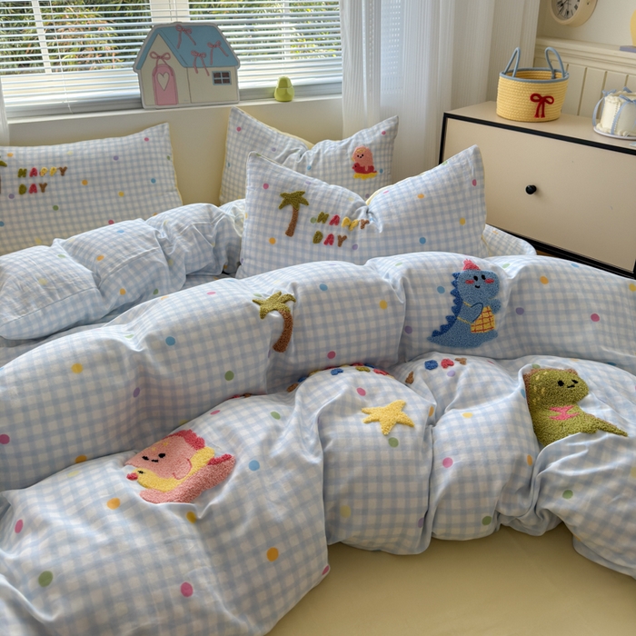 91家纺网 家纺一手货源 找家纺 如意朵 2025新款全棉双层纱小清新绣花四件套（专版花型） 恐龙派对