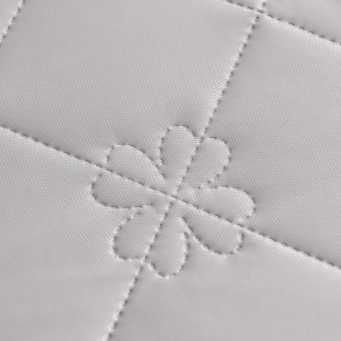 91家纺网 家纺一手货源 找家纺 2025新款清凉舒适凉感丝夏被四件套 绅士灰