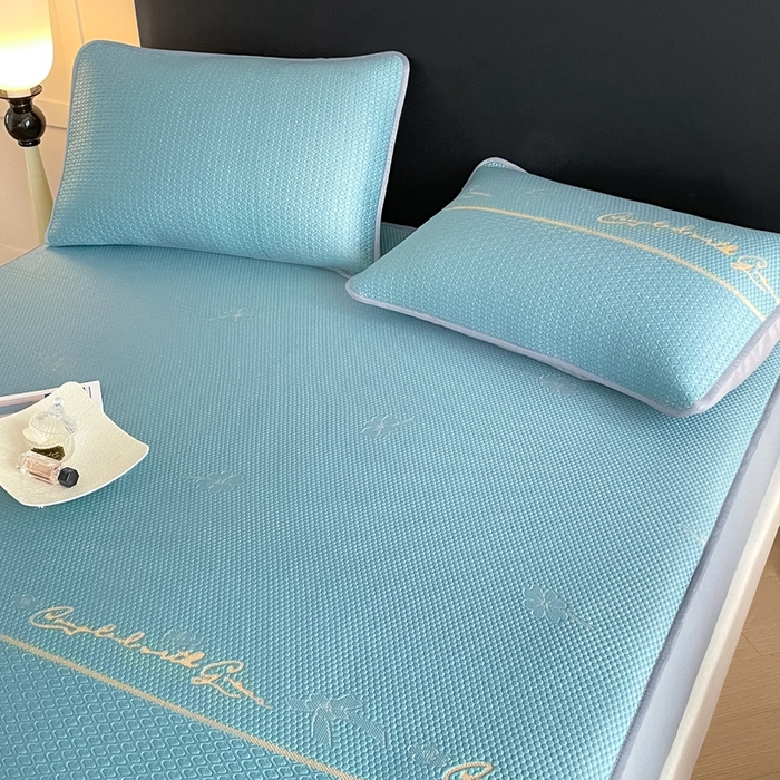 91家纺网 家纺一手货源 找家纺 欧邦 2025新款提花冰豆豆凉席三件套-幸运草 床笠款-幸运草-蓝