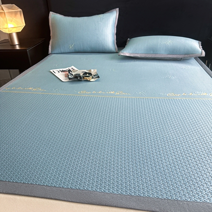 91家纺网 家纺一手货源 找家纺 欧邦 2025新款提花冰豆豆凉席三件套-幸运草 凉席款-幸运草-蓝