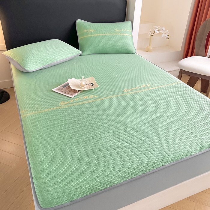 91家纺网 家纺一手货源 找家纺 欧邦 2025新款提花冰豆豆凉席三件套-幸运草 床笠款-幸运草-绿