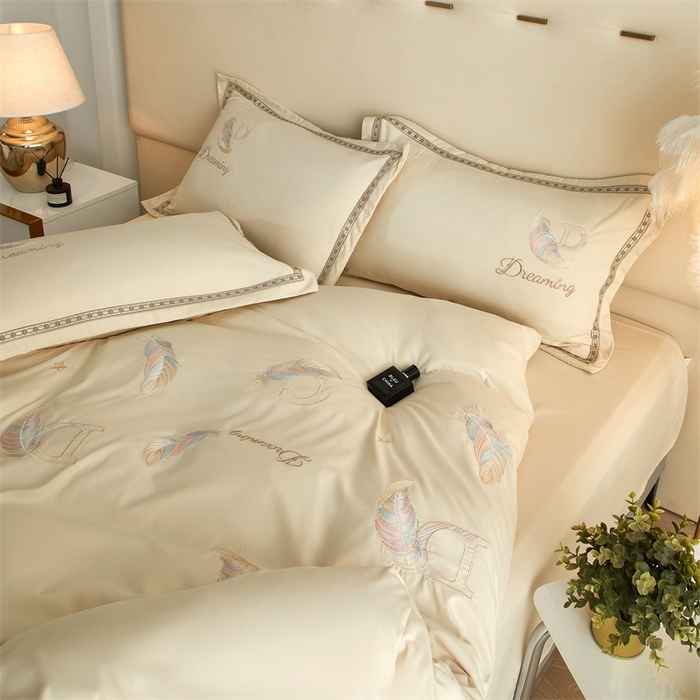 91家纺网 家纺一手货源 找家纺 佳宇轩 2025新款亲肤水洗棉刺绣四件套系列 蜜羽-米白