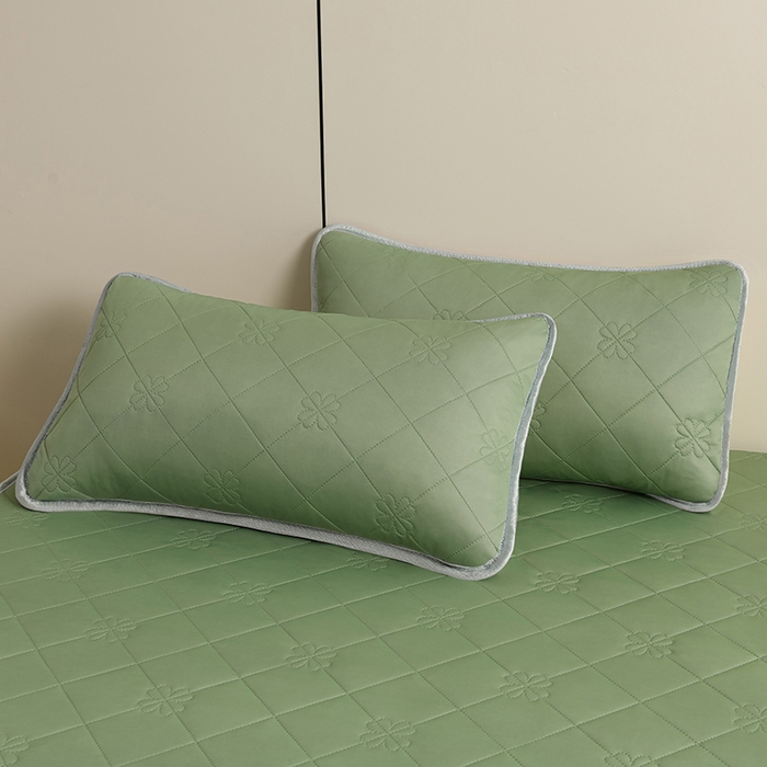 91家纺网 家纺一手货源 找家纺 2025新款清凉舒适凉感丝夏被四件套 果绿