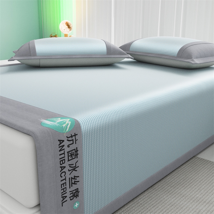 91家纺网 家纺一手货源 找家纺 爱宝被业 2025新款亲肤凉感抗菌冰丝凉席席子 雾云绿