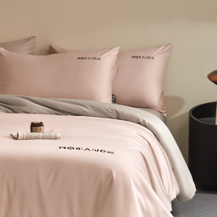 91家纺网 家纺一手货源 找家纺 618家纺 2025新款A类全棉60S100支纯棉长绒棉四件套系列 简爱粉灰