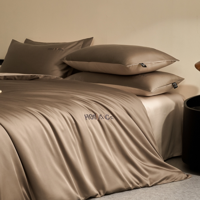 91家纺网 家纺一手货源 找家纺 618家纺 2025新款A类全棉60S100支纯棉长绒棉四件套系列 简爱米棕