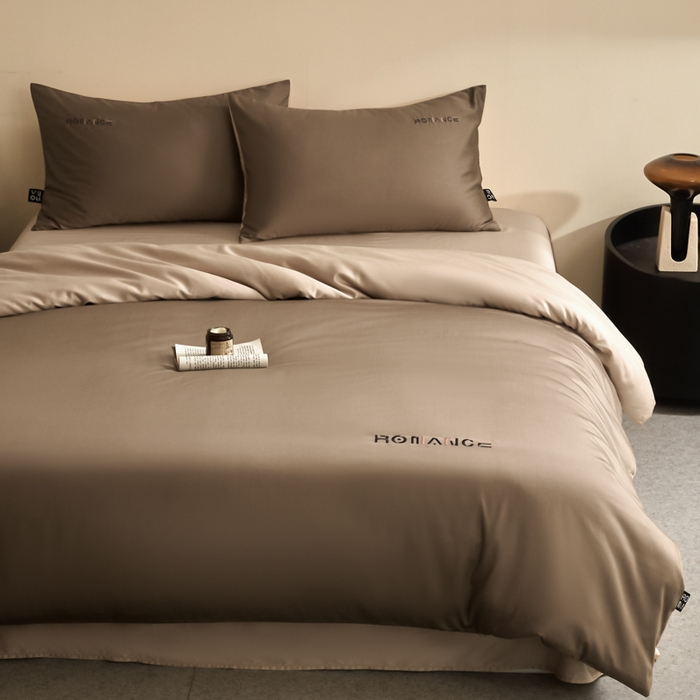 91家纺网 家纺一手货源 找家纺 618家纺 2025新款A类全棉60S100支纯棉长绒棉四件套系列 简爱米棕