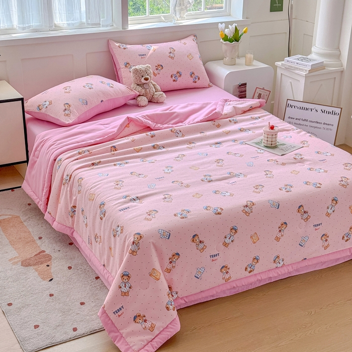 91家纺网 家纺一手货源 找家纺 优卡迪家纺馆 【下载文件夹包含买家秀】2025春夏新款针织棉双层纱夏被夏凉被空调被四件套 童趣