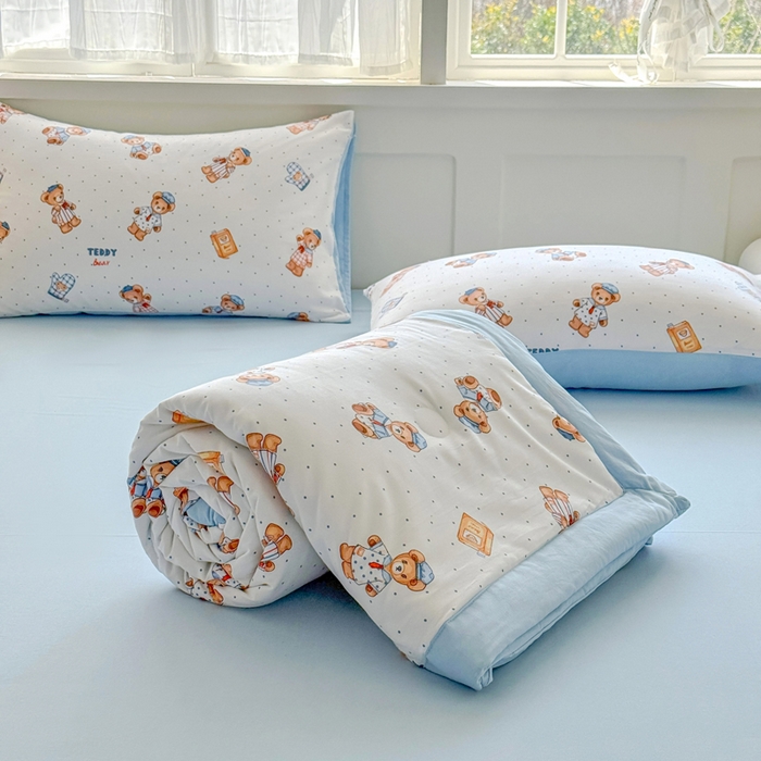 91家纺网 家纺一手货源 找家纺 优卡迪家纺馆 【下载文件夹包含买家秀】2025春夏新款针织棉双层纱夏被夏凉被空调被四件套 童真