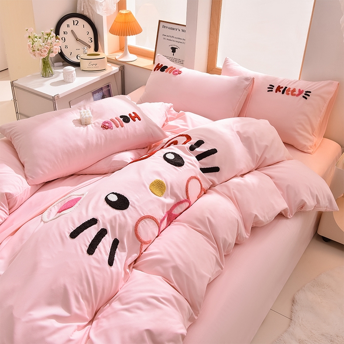 91家纺网 家纺一手货源 找家纺 乐窝家纺仓储 2025新款云朵棉毛巾绣磨毛四件套 KT猫