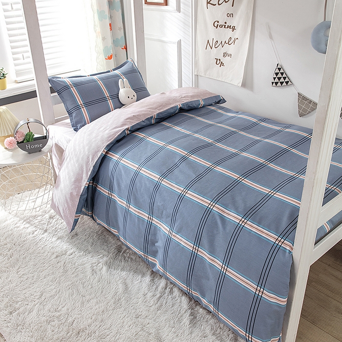 91家纺网 家纺一手货源 找家纺  提供买家秀爆款花型不断货）2025新款全棉AB版13372学生宿舍印花三件套双面纯棉床单款上下铺单人 卡特-蓝