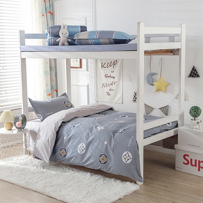 91家纺网 家纺一手货源 找家纺  提供买家秀爆款花型不断货）2025新款全棉AB版13372学生宿舍印花三件套双面纯棉床单款上下铺单人 维乐-灰