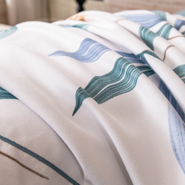 91家纺网 家纺一手货源 找家纺 巧格家纺 2025爆款超柔云朵棉双层纱四件套不起球不掉色床裙款 绿光森林