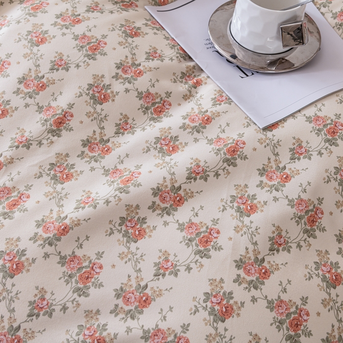 91家纺网 家纺一手货源 找家纺 巧格家纺 2025爆款超柔云朵棉双层纱四件套不起球不掉色床裙款 巴黎春天