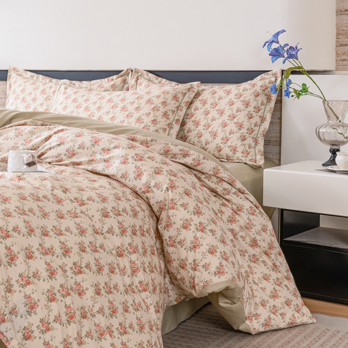 91家纺网 家纺一手货源 找家纺 巧格家纺 2025爆款超柔云朵棉双层纱四件套不起球不掉色床裙款 巴黎春天