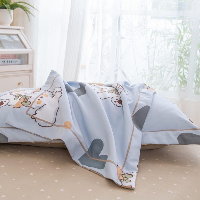 91家纺网 家纺一手货源 找家纺 巧格家纺 2025爆款超柔云朵棉双层纱四件套不起球不掉色床裙款 贝贝熊-蓝