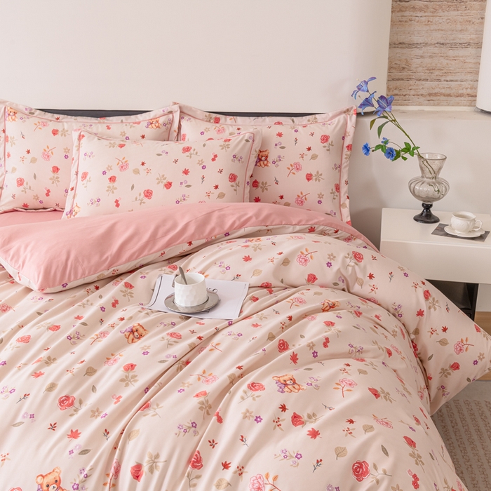 91家纺网 家纺一手货源 找家纺 巧格家纺 2025爆款超柔云朵棉双层纱四件套不起球不掉色床裙款 安妮宝贝-米