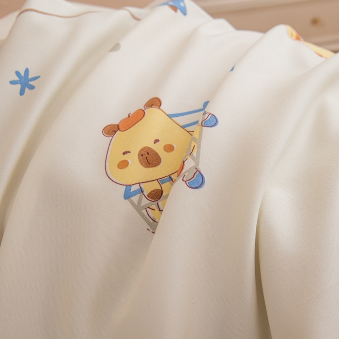 91家纺网 家纺一手货源 找家纺 巧格家纺 2025爆款超柔云朵棉双层纱四件套不起球不掉色床裙款 卡皮巴拉-米