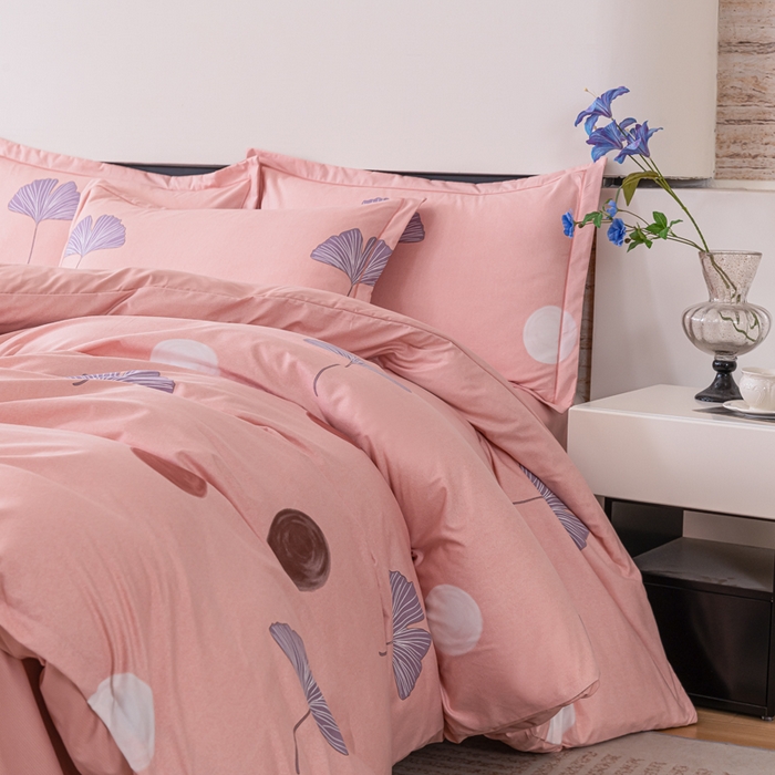 91家纺网 家纺一手货源 找家纺 巧格家纺 2025爆款超柔云朵棉双层纱四件套不起球不掉色床裙款 杉杉来了-粉