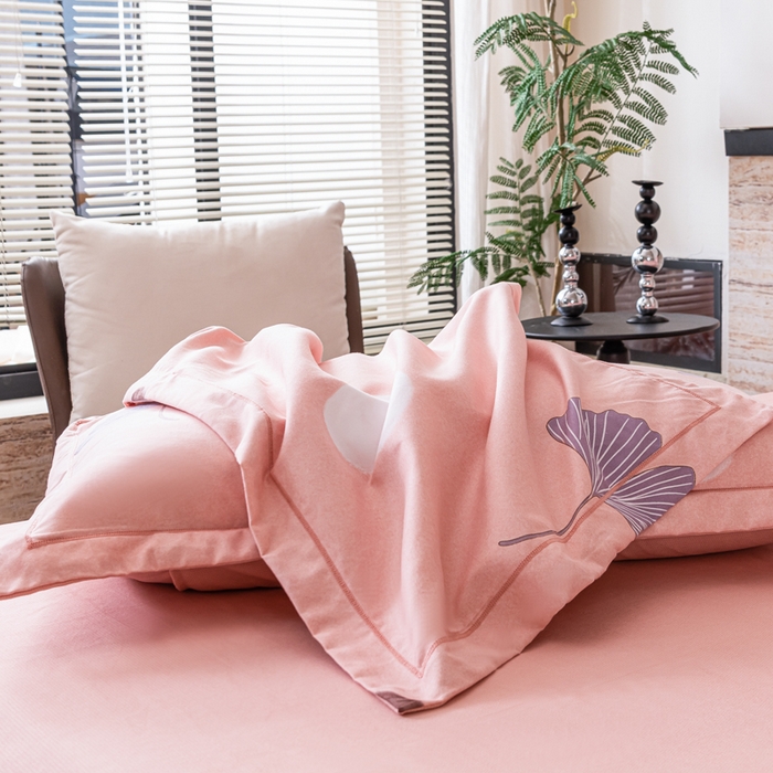 91家纺网 家纺一手货源 找家纺 巧格家纺 2025爆款超柔云朵棉双层纱四件套不起球不掉色床裙款 杉杉来了-粉