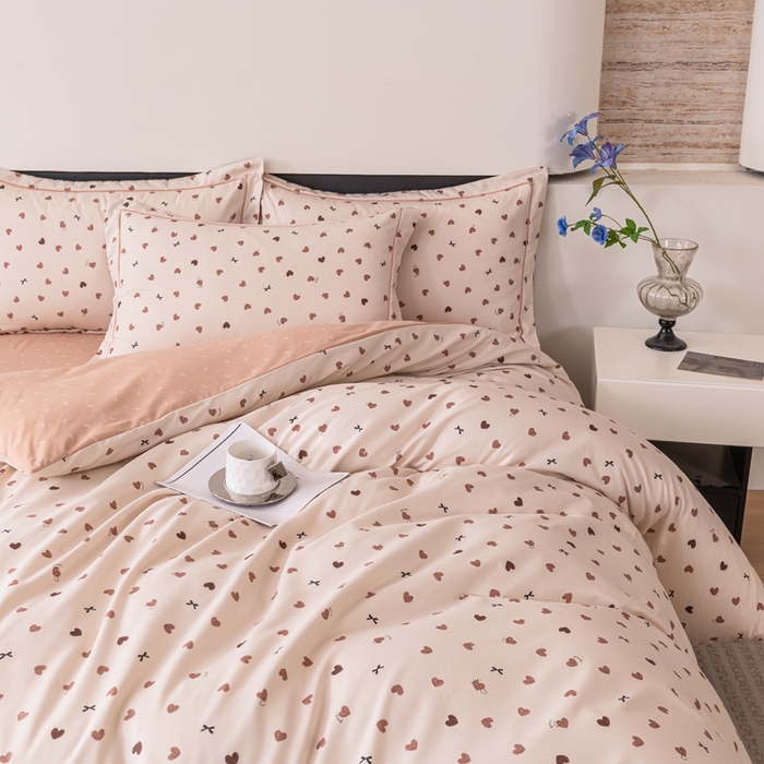 91家纺网 家纺一手货源 找家纺 巧格家纺 2025爆款超柔云朵棉双层纱四件套不起球不掉色床裙款 心心念念-咖