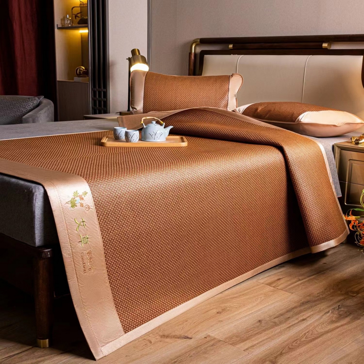 91家纺网 家纺一手货源 找家纺 梵希良品家纺 2025新款艾草加厚藤席夏季双人席子可折叠凉席 艾草步步高升