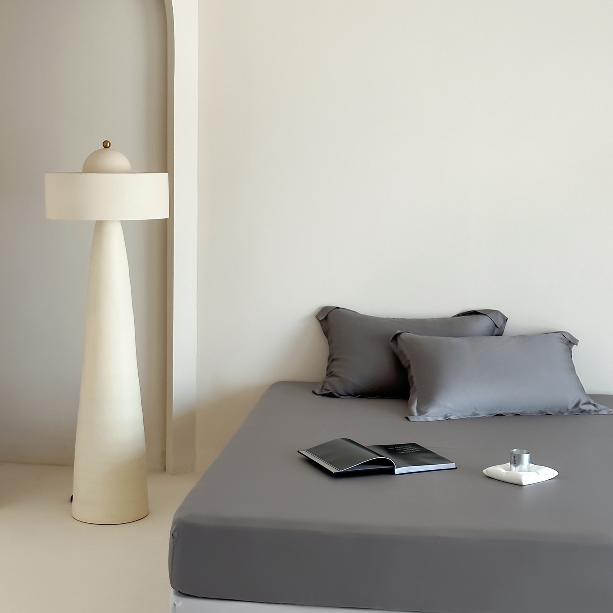 91家纺网 家纺一手货源 找家纺 三味舒屋 2025春夏新款冷雾小奢绸60支天丝单床笠 床笠单件 格雷灰