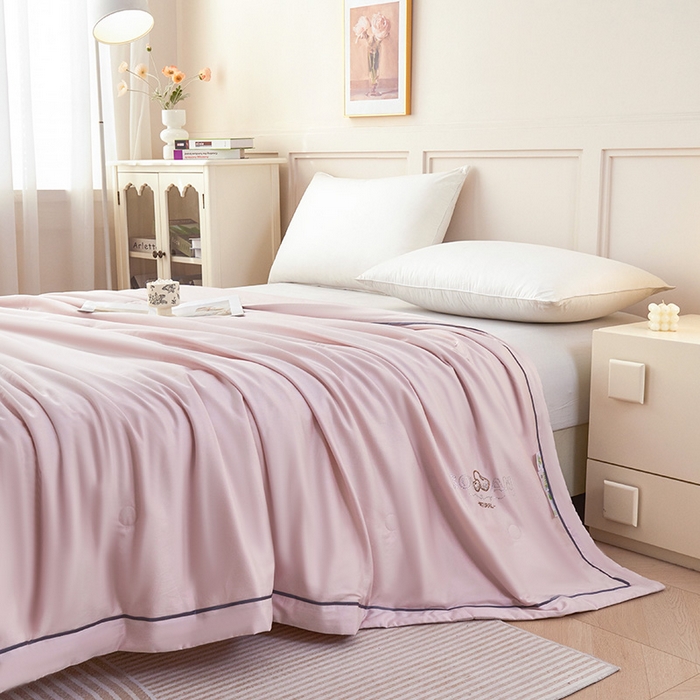 91家纺网 家纺一手货源 找家纺 （总）紫乐家纺 2025新款A类60新疆长绒棉纯色夏被大豆纤维夏凉被空调被被子被芯