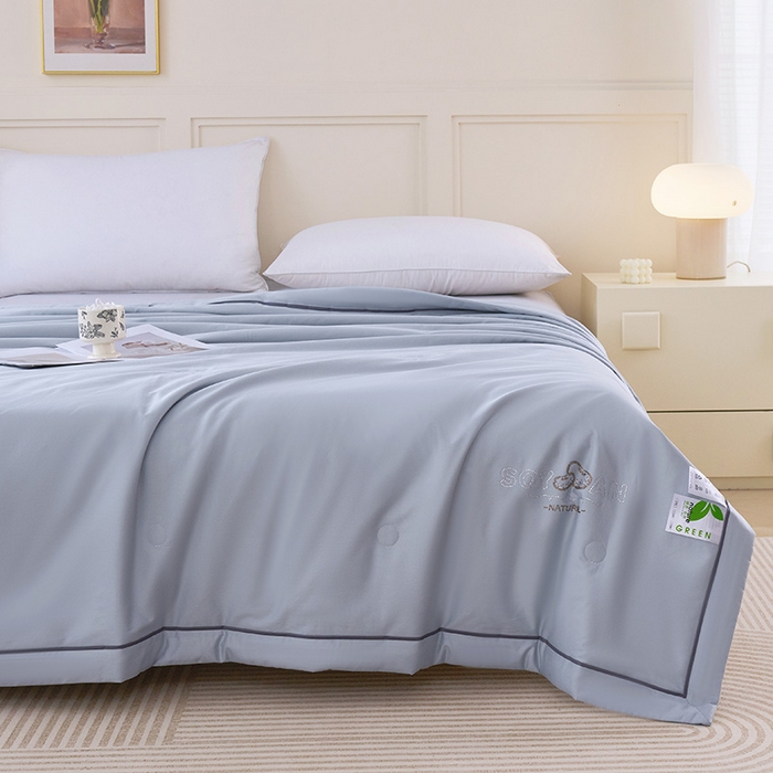 91家纺网 家纺一手货源 找家纺 紫乐家纺 2025新款60长绒棉纯色夏被 海鸥灰