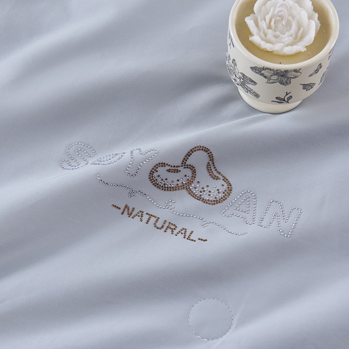 91家纺网 家纺一手货源 找家纺 紫乐家纺 2025新款60长绒棉纯色夏被 海鸥灰