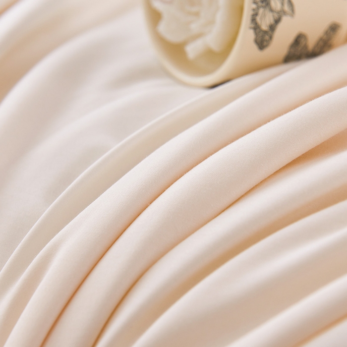 91家纺网 家纺一手货源 找家纺 紫乐家纺 2025新款60长绒棉纯色夏被 奶油白