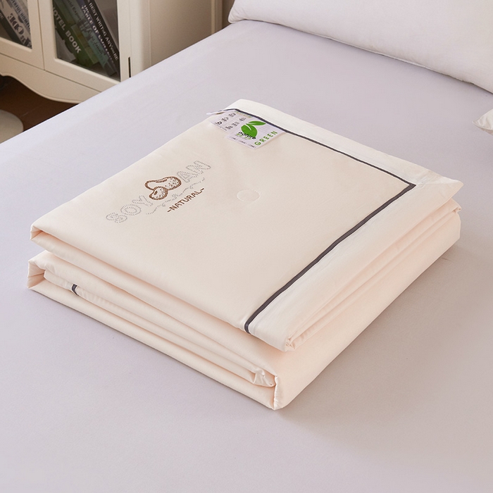 91家纺网 家纺一手货源 找家纺 紫乐家纺 2025新款60长绒棉纯色夏被 奶油白