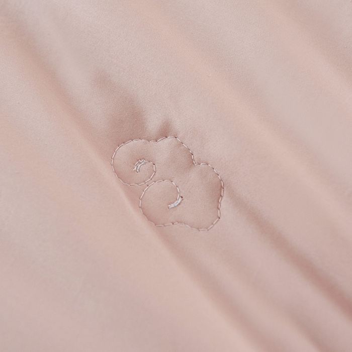 91家纺网 家纺一手货源 找家纺 紫乐家纺 2025新款60长绒棉纯色夏被 山茶杏