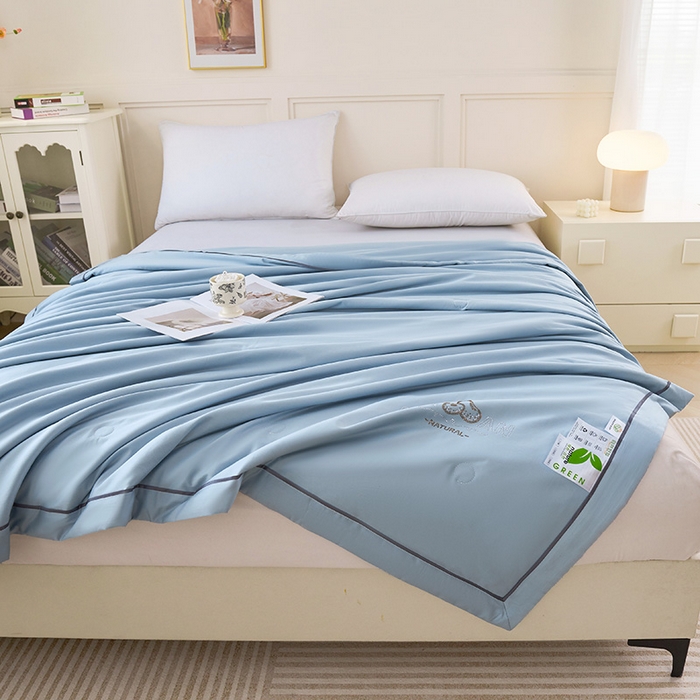 91家纺网 家纺一手货源 找家纺 紫乐家纺 2025新款60长绒棉纯色夏被 星光蓝