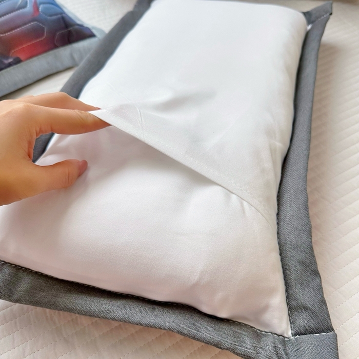 91家纺网 家纺一手货源 找家纺 纽乐家纺 2025新款卡通5D数码印花哪吒周边儿童冰丝乳胶凉枕枕套枕芯 组合图仅做展示