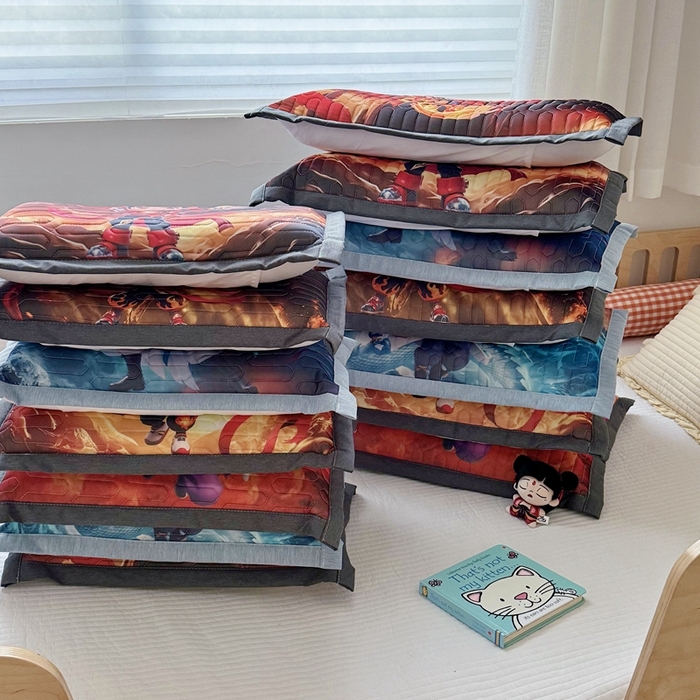 91家纺网 家纺一手货源 找家纺 纽乐家纺 2025新款卡通5D数码印花哪吒周边儿童冰丝乳胶凉枕枕套枕芯 组合图仅做展示