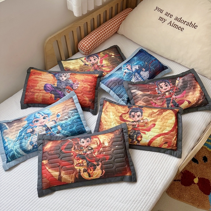 91家纺网 家纺一手货源 找家纺 纽乐家纺 2025新款卡通5D数码印花哪吒周边儿童冰丝乳胶凉枕枕套枕芯 组合图仅做展示