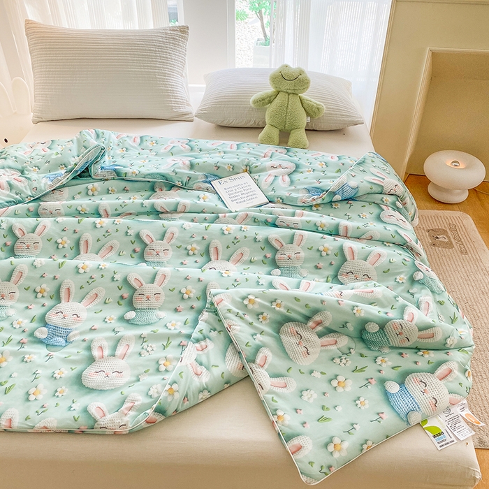 91家纺网 家纺一手货源 找家纺 七里香 2025新款防锦安带氨纶5D凉感丝夏被 兔子