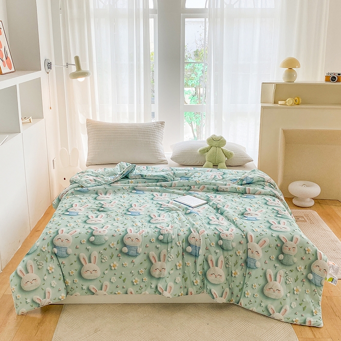 91家纺网 家纺一手货源 找家纺 七里香 2025新款防锦安带氨纶5D凉感丝夏被 兔子