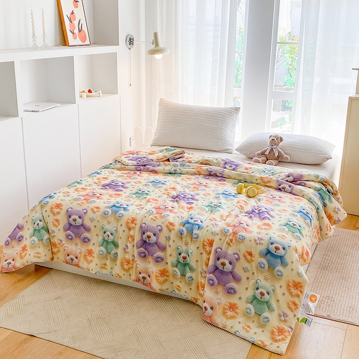 91家纺网 家纺一手货源 找家纺 七里香 2025新款防锦安带氨纶5D凉感丝夏被 小熊