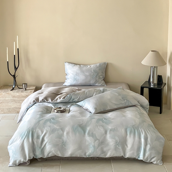 91家纺网 家纺一手货源 找家纺 （总）禾时 2025新款60S兰精天丝数码印花暗合简约款四件套