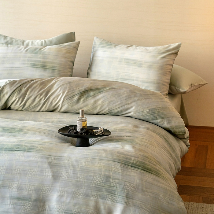 91家纺网 家纺一手货源 找家纺 禾时 2025新款60S兰精天丝数码印花暗合简约款四件套 卡西纳-绿