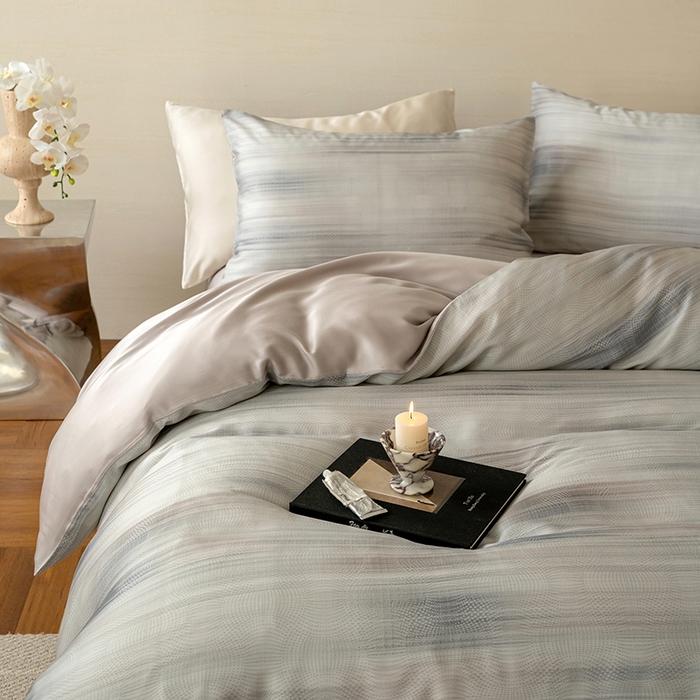 91家纺网 家纺一手货源 找家纺 禾时 2025新款60S兰精天丝数码印花暗合简约款四件套 卡西纳-紫