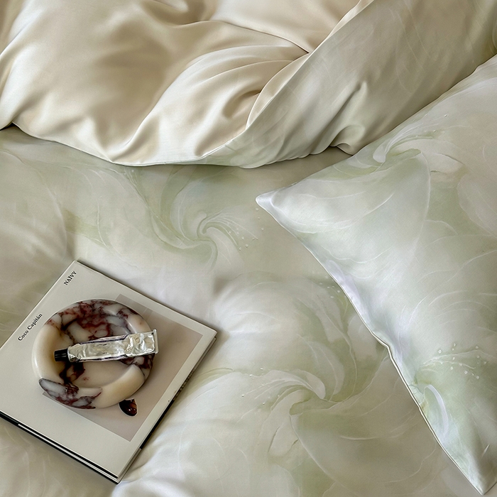 91家纺网 家纺一手货源 找家纺 禾时 2025新款60S兰精天丝数码印花暗合简约款四件套 莫斯-绿